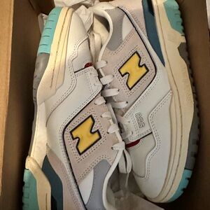 New Balance 550